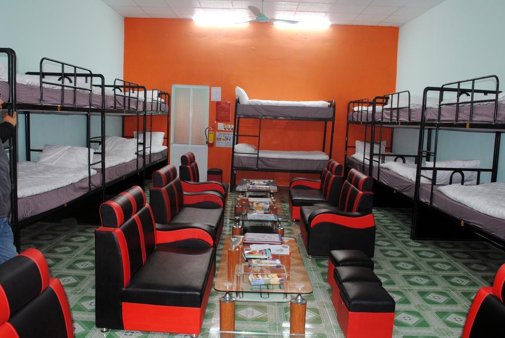 Phong Nha Backpacker Hostel Экстерьер фото