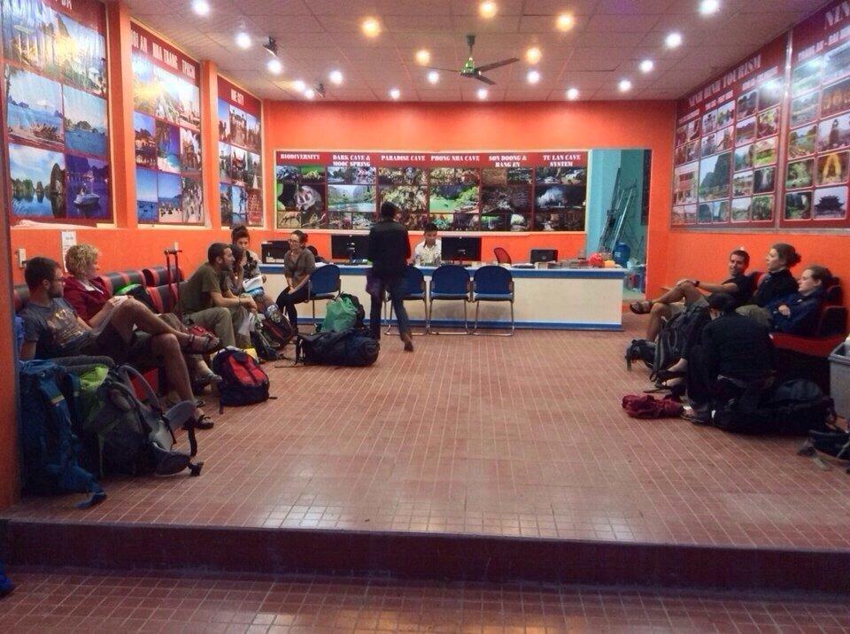 Phong Nha Backpacker Hostel Экстерьер фото