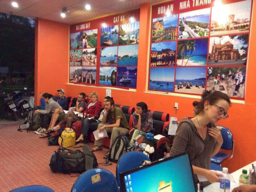 Phong Nha Backpacker Hostel Экстерьер фото